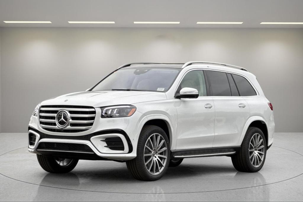 new 2026 Mercedes-Benz GLS 580 car, priced at $126,315