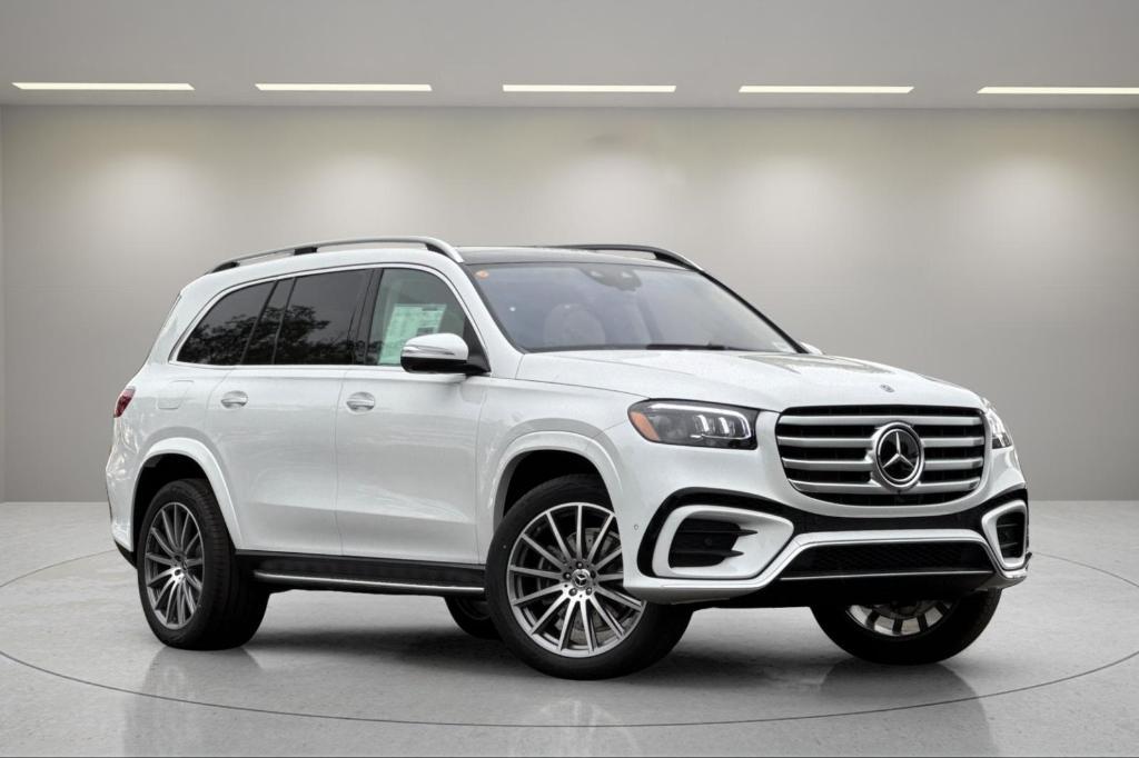 new 2026 Mercedes-Benz GLS 580 car, priced at $126,315