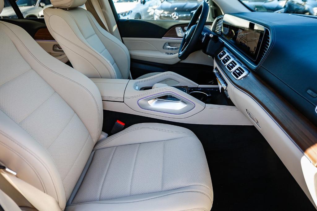 new 2026 Mercedes-Benz GLE 450 car, priced at $77,935