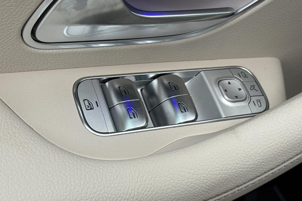 new 2026 Mercedes-Benz GLS 450 car, priced at $96,435