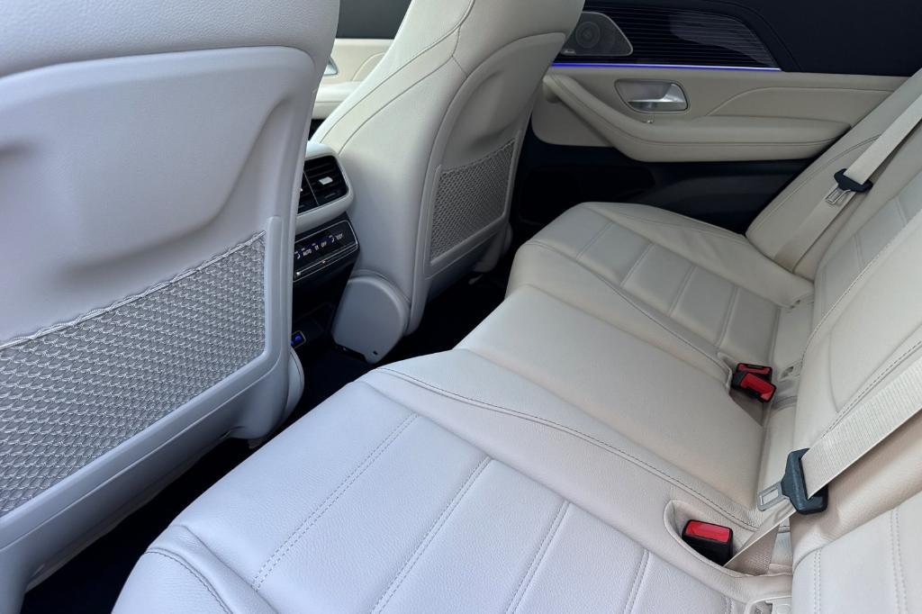 new 2026 Mercedes-Benz GLE 450 car, priced at $95,380