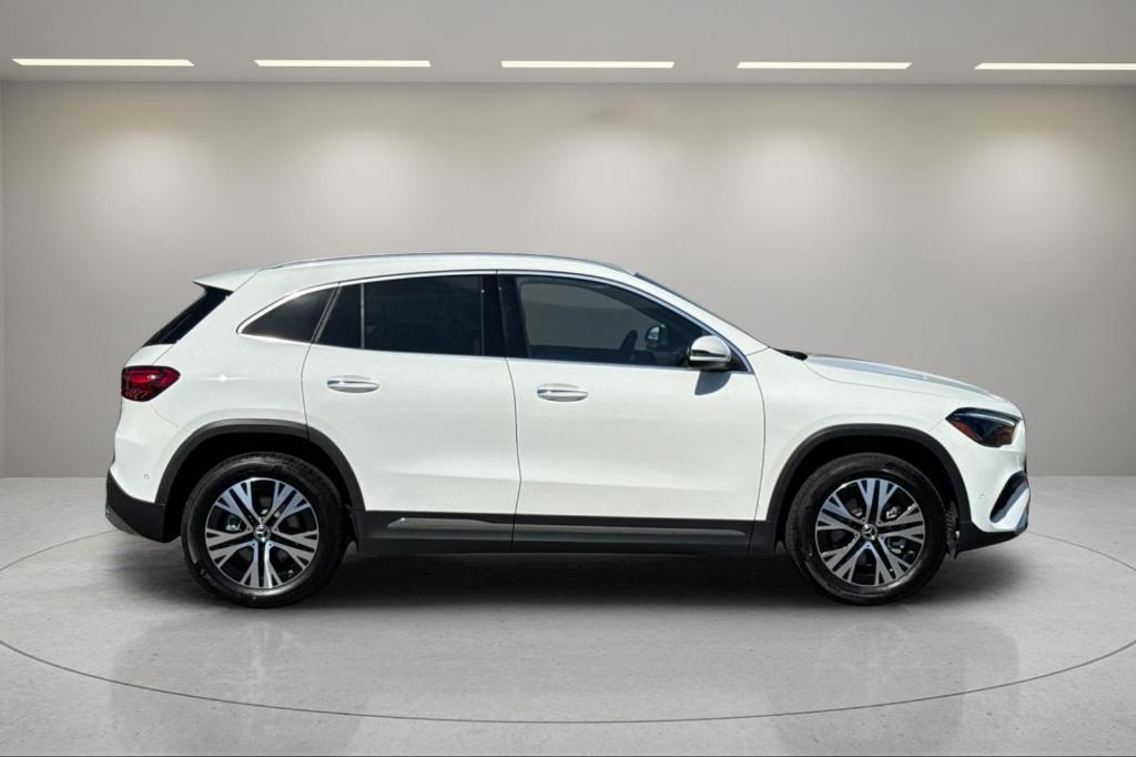 used 2025 Mercedes-Benz GLA 250 car, priced at $33,148
