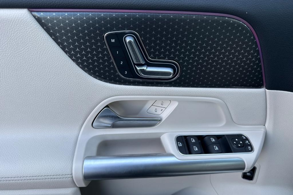 used 2025 Mercedes-Benz GLA 250 car, priced at $33,148