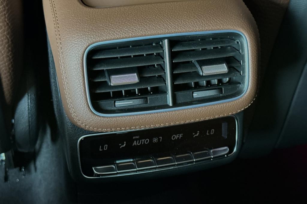 new 2024 Mercedes-Benz GLS 450 car, priced at $107,560