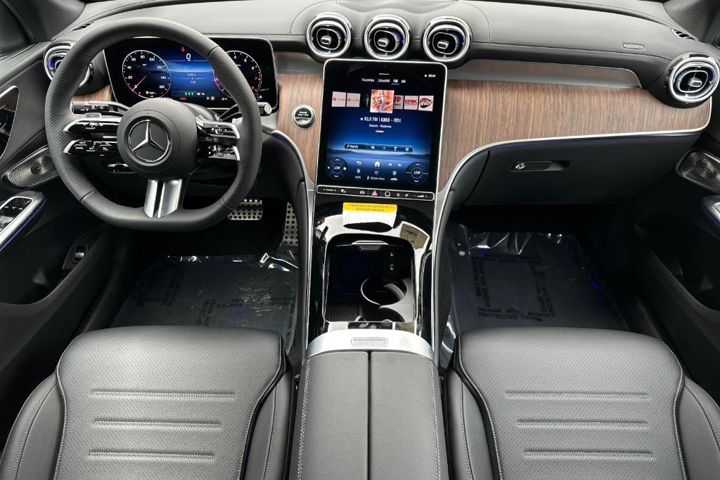 new 2025 Mercedes-Benz GLC 300 car, priced at $60,585
