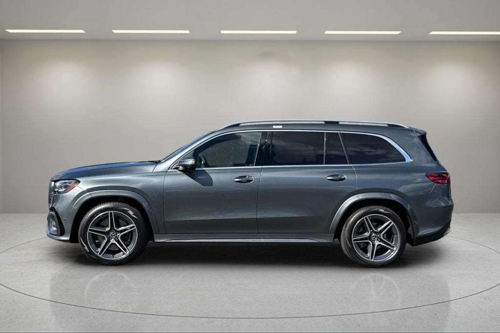 new 2025 Mercedes-Benz GLS 450 car, priced at $95,035