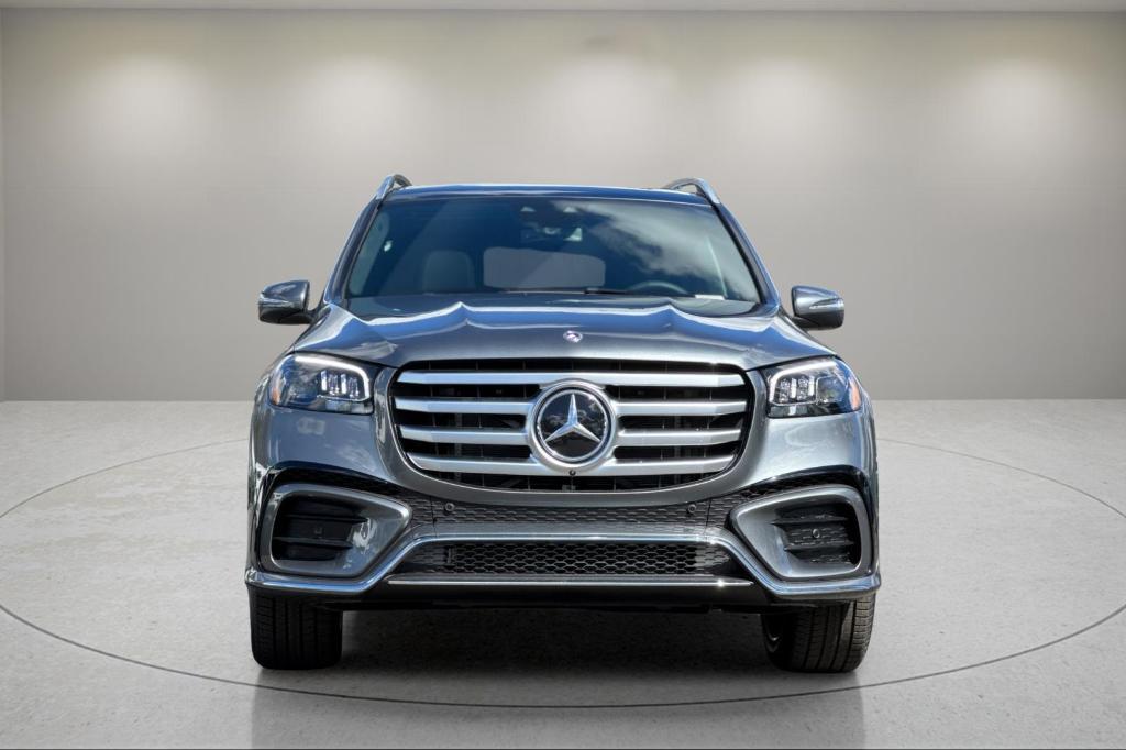 new 2025 Mercedes-Benz GLS 450 car, priced at $95,035