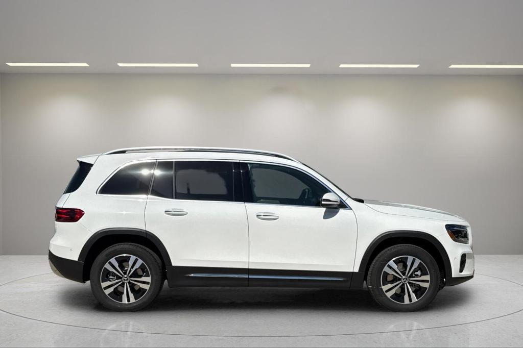 new 2026 Mercedes-Benz GLB 250 car, priced at $49,990