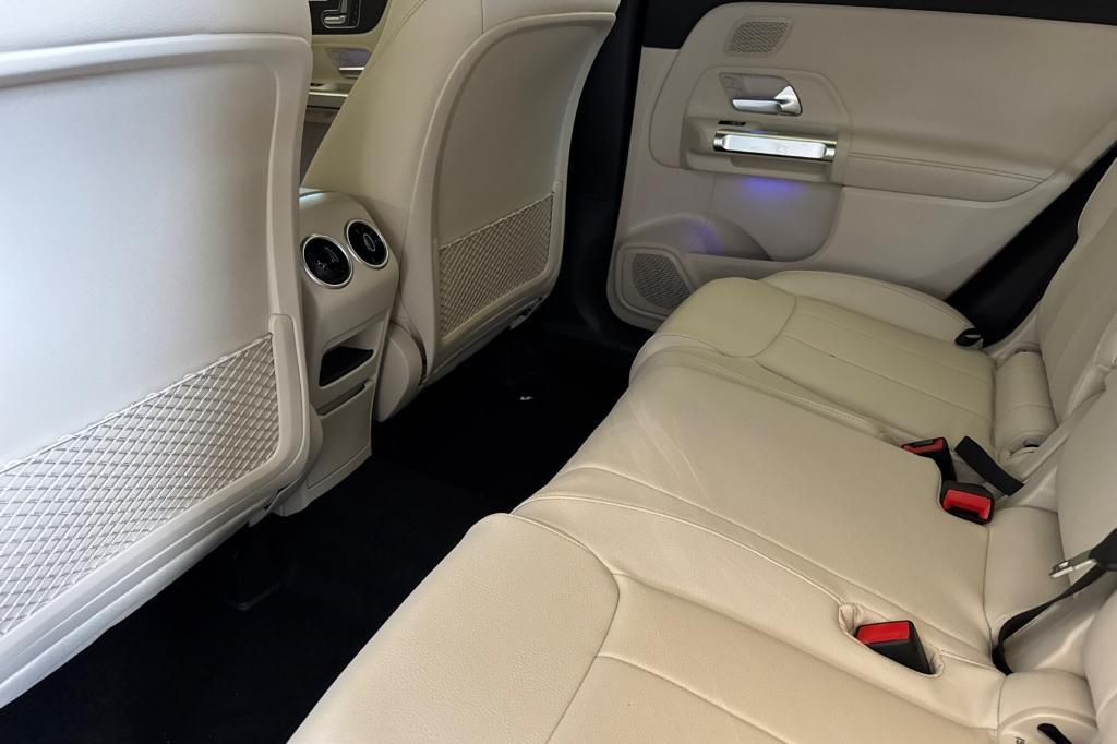 new 2026 Mercedes-Benz GLB 250 car, priced at $49,990