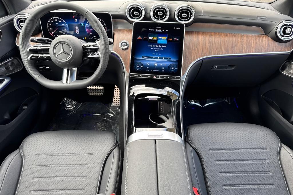 new 2026 Mercedes-Benz GLC 300 car