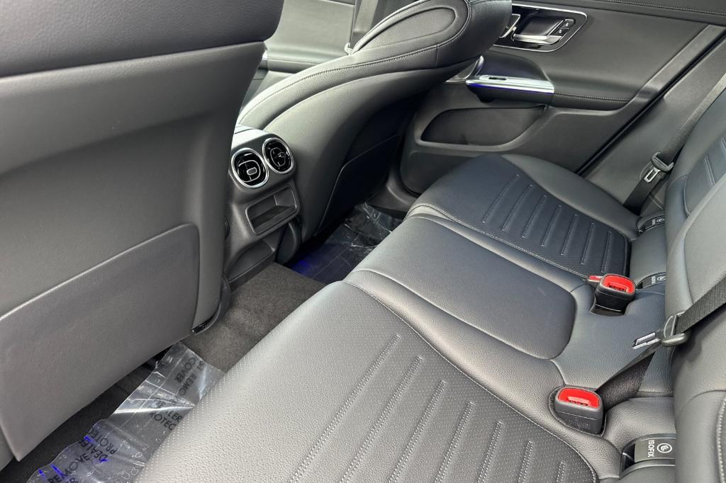 new 2026 Mercedes-Benz GLC 300 car