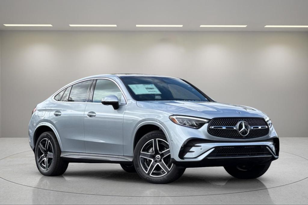 new 2026 Mercedes-Benz GLC 300 car