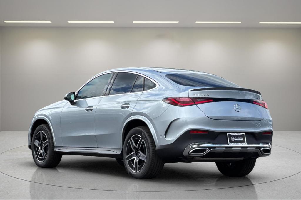 new 2026 Mercedes-Benz GLC 300 car