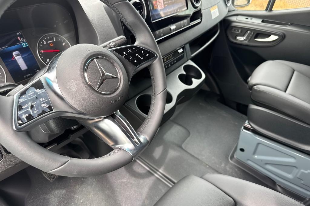 new 2025 Mercedes-Benz Sprinter 2500 car, priced at $70,726