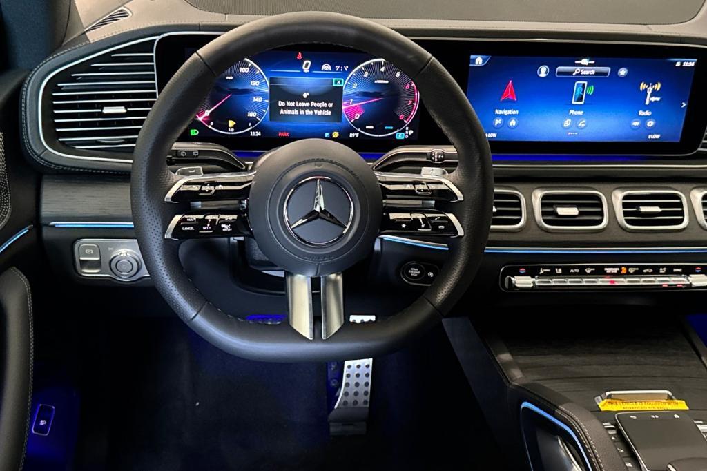 new 2025 Mercedes-Benz GLS 450 car, priced at $96,220