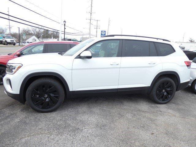 new 2025 Volkswagen Atlas car, priced at $48,315