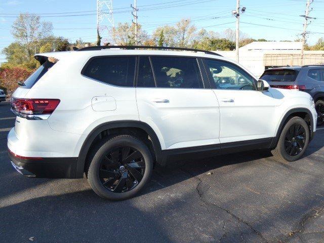 new 2025 Volkswagen Atlas car, priced at $49,010