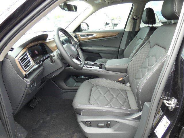 new 2025 Volkswagen Atlas car, priced at $47,345