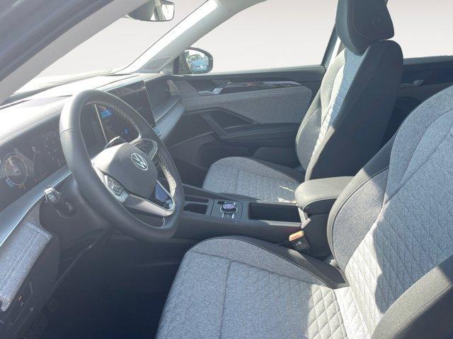 new 2025 Volkswagen Tiguan car, priced at $34,071