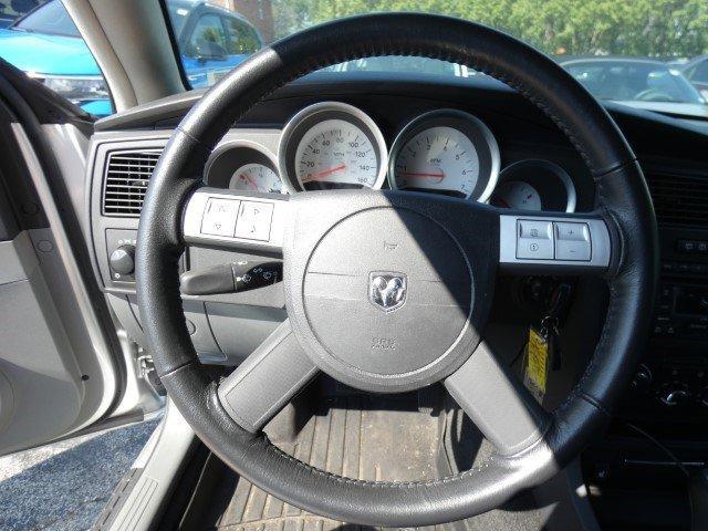 used 2005 Dodge Magnum car, priced at $31,950