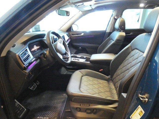 new 2025 Volkswagen Atlas car, priced at $55,856