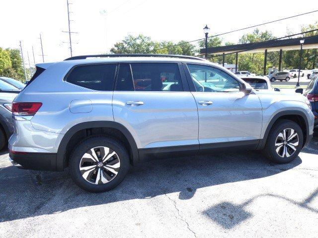 new 2024 Volkswagen Atlas car, priced at $40,586