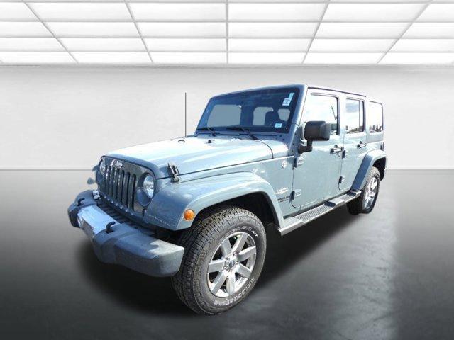 used 2015 Jeep Wrangler Unlimited car, priced at $22,950