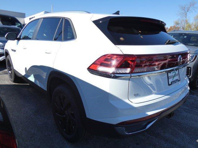 new 2025 Volkswagen Atlas Cross Sport car, priced at $47,411