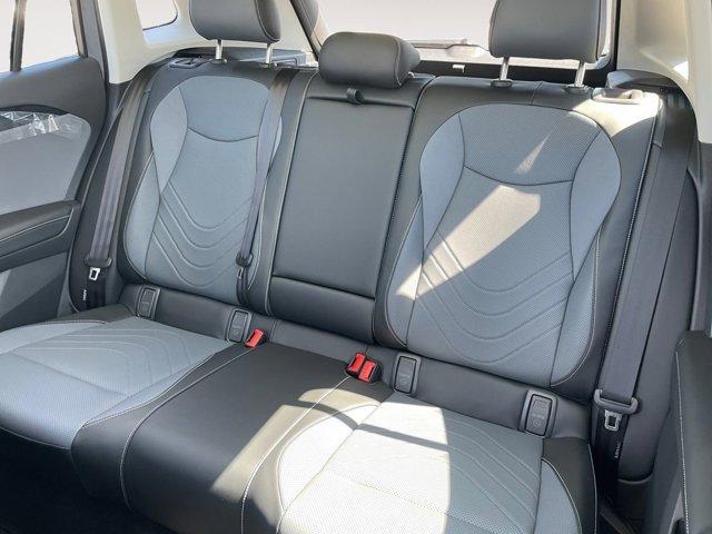 new 2025 Volkswagen Tiguan car, priced at $38,176