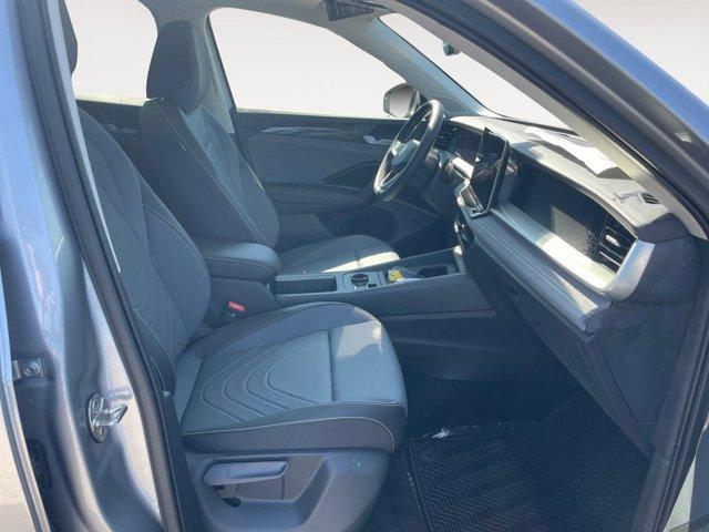new 2025 Volkswagen Tiguan car, priced at $38,176