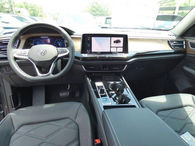 new 2025 Volkswagen Atlas car, priced at $46,750