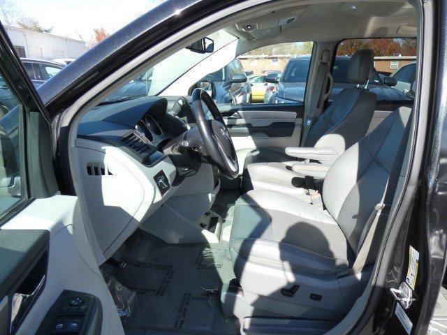 used 2014 Volkswagen Routan car, priced at $10,950