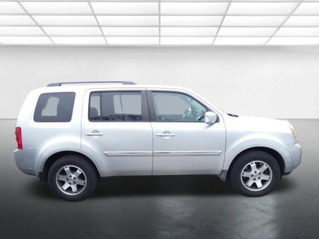 used 2010 Honda Pilot car, priced at $10,950