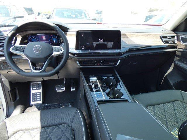 new 2025 Volkswagen Atlas car, priced at $56,311