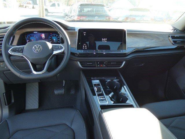 new 2025 Volkswagen Atlas car, priced at $47,720