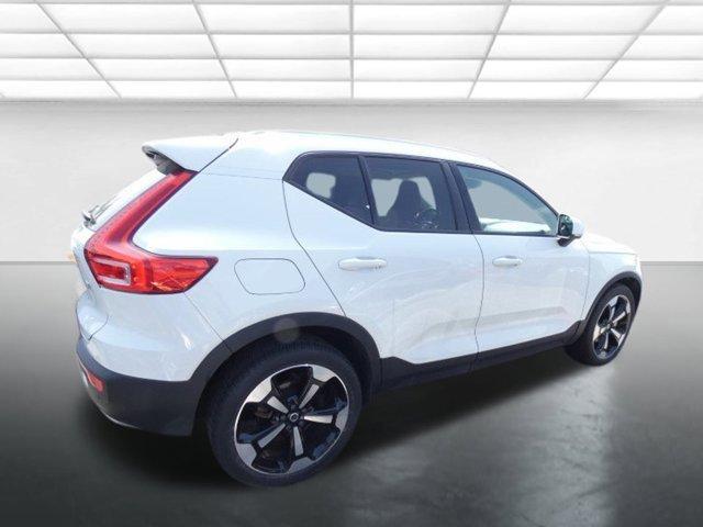 used 2020 Volvo XC40 car, priced at $28,950