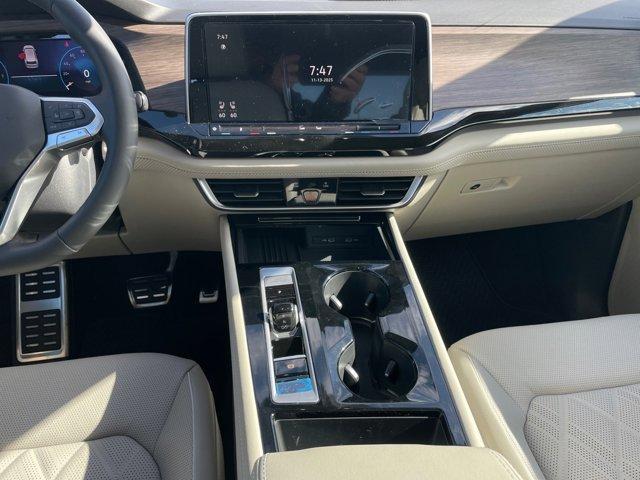 new 2026 Volkswagen Atlas car, priced at $58,286