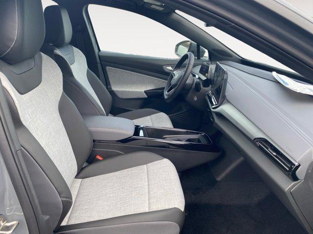new 2025 Volkswagen ID.4 car, priced at $51,171