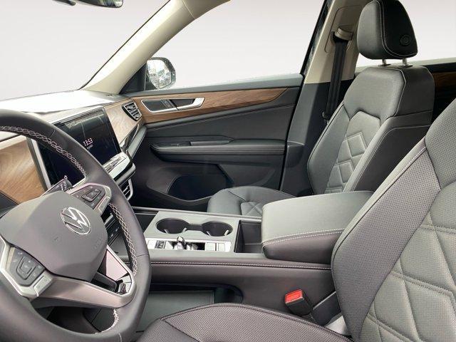 new 2026 Volkswagen Atlas car, priced at $43,811