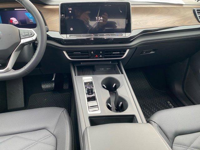 new 2026 Volkswagen Atlas car, priced at $43,811