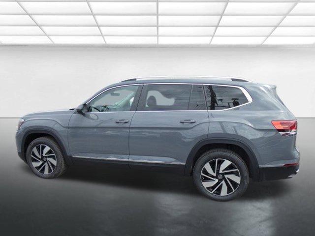new 2025 Volkswagen Atlas car, priced at $52,001