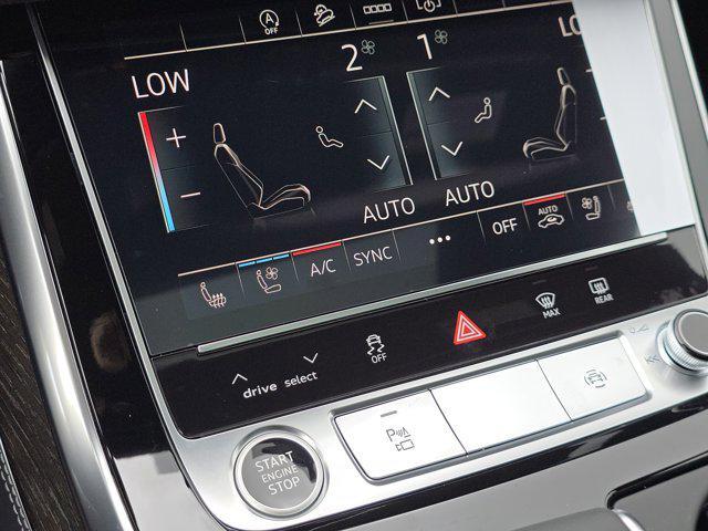 new 2025 Audi Q7 car, priced at $77,580