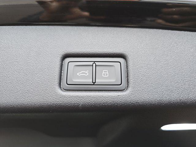 new 2025 Audi Q5 car, priced at $64,250