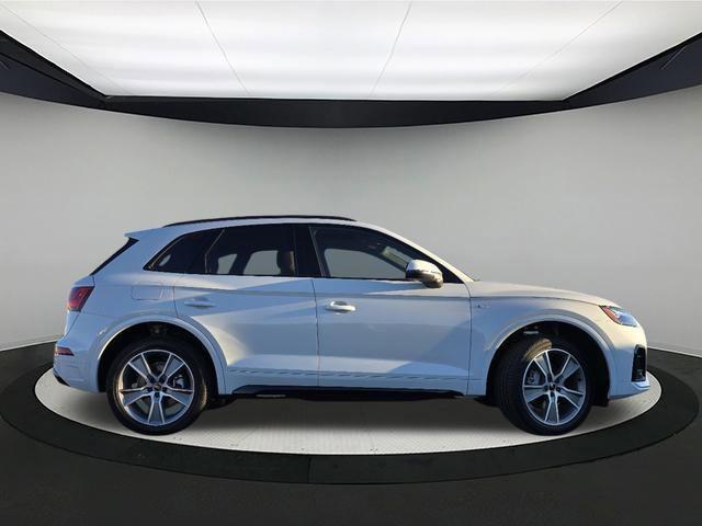 new 2025 Audi Q5 car, priced at $52,590