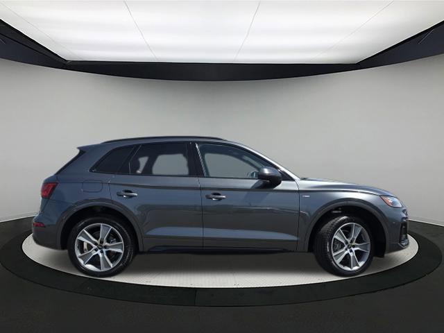new 2025 Audi Q5 car, priced at $49,725