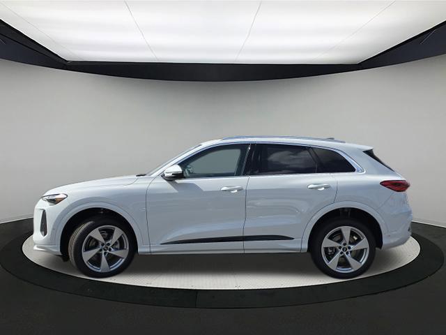 new 2025 Audi Q5 car, priced at $59,472