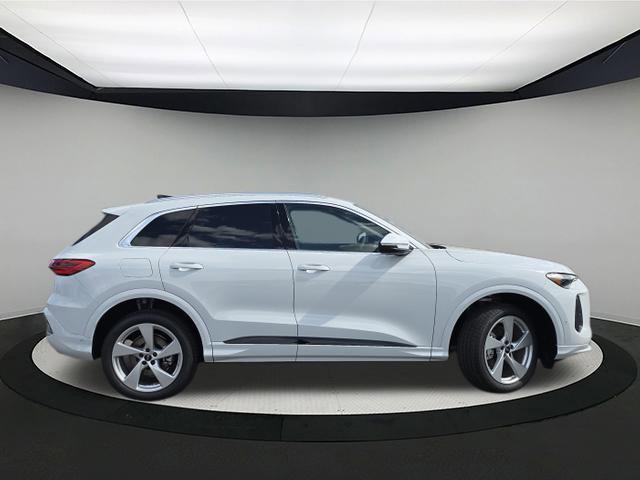 new 2025 Audi Q5 car, priced at $59,472