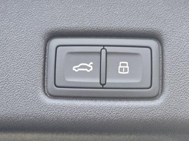 new 2025 Audi Q5 car, priced at $63,075