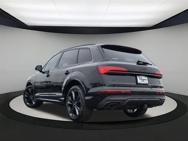 new 2025 Audi Q7 car, priced at $71,395