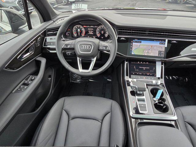 new 2025 Audi Q7 car, priced at $71,395